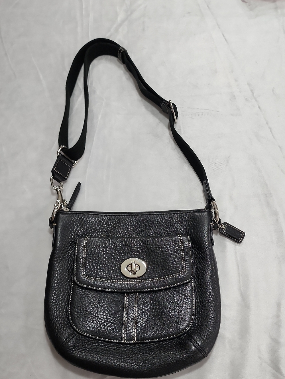 Coach Hamilton Turnlock Swingpack Crossbody Bag.